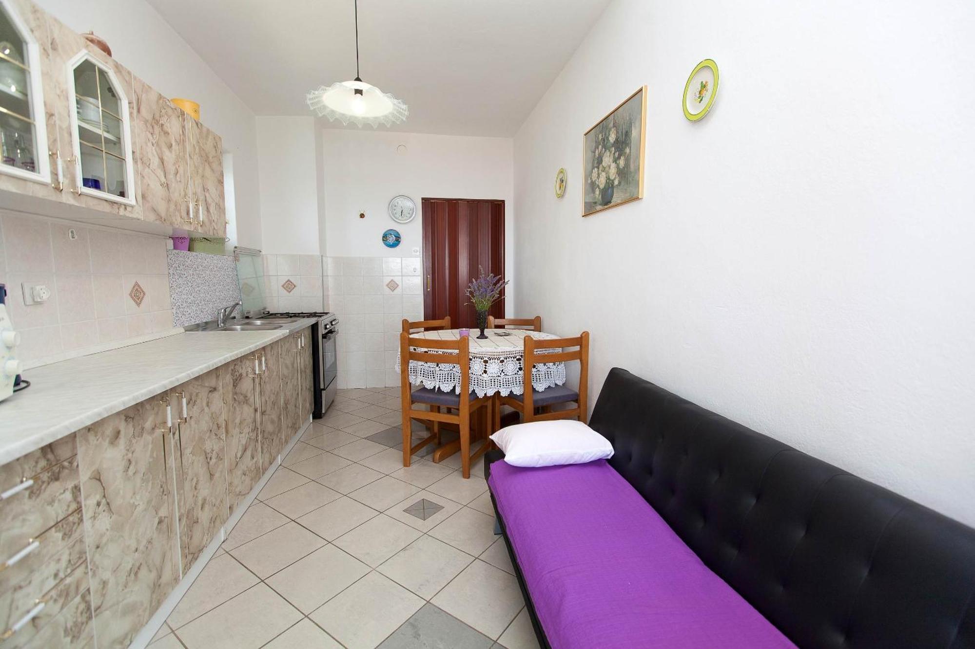 Apartments With A Parking Space Jadranovo, Crikvenica - 2377 Bilik gambar